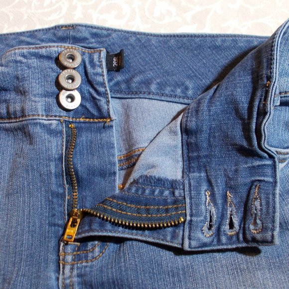 TORRID Denim Stretch Skinny Jeans Size 20R - Picture 5 of 16